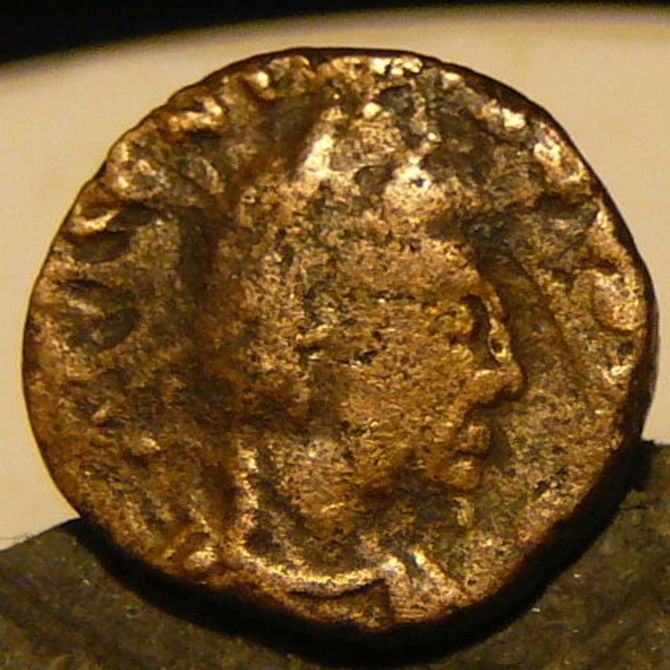 Valentinian-III-Ae-4?